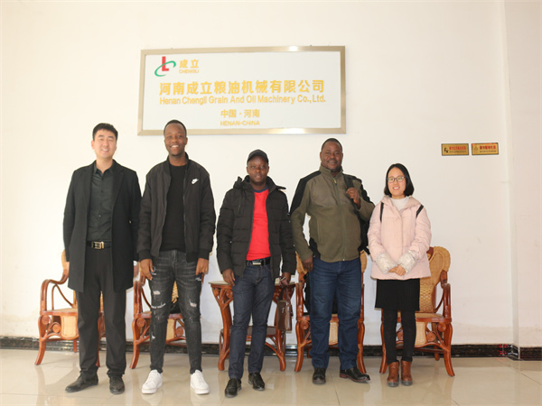 非洲客戶來訪合影